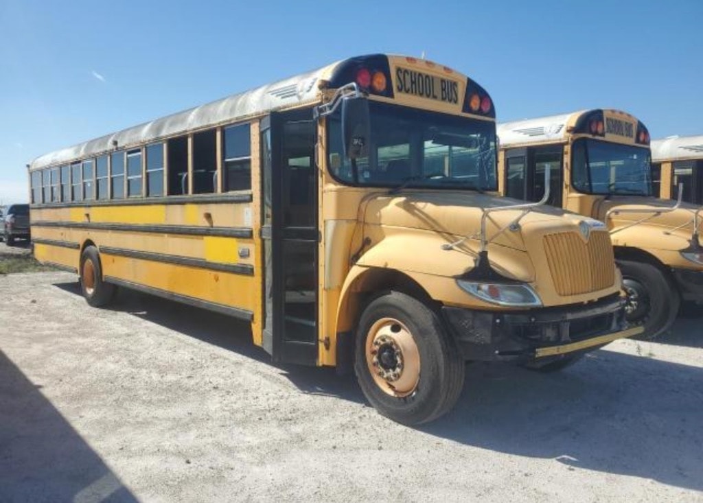 Buses & Coaches